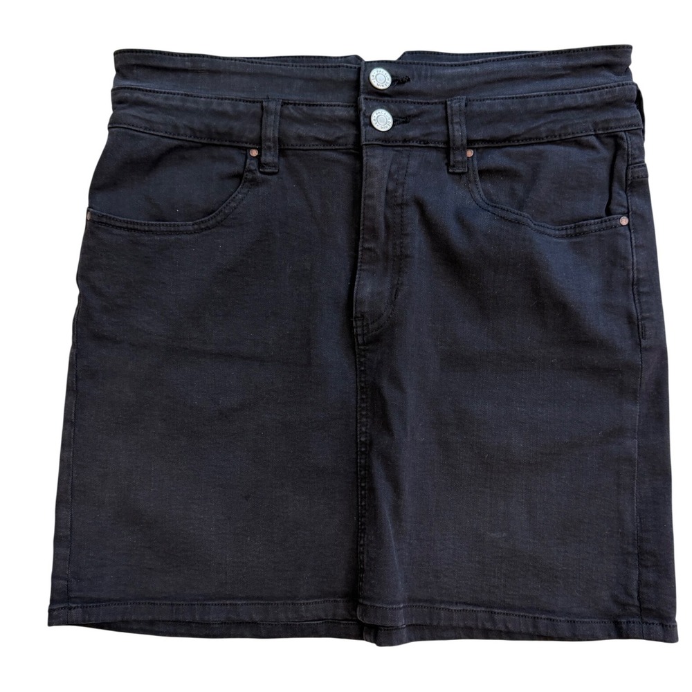 PacSun Black Denim Mini Skirt Double Button High Waisted V-Back Size 28 EUC